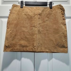 Like new BB Dakota 100% leather skirt tan, size 11/12
